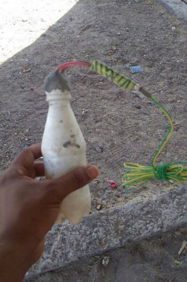 IED found planted near the home of Mansoura #Aden district manager Mohammed Al-Bari dismantled by security forces on Jan 19. #SouthYemen #Yemen